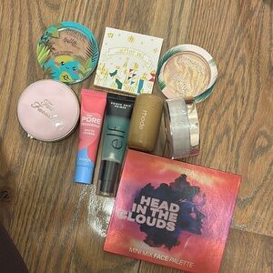 Makeup bundle